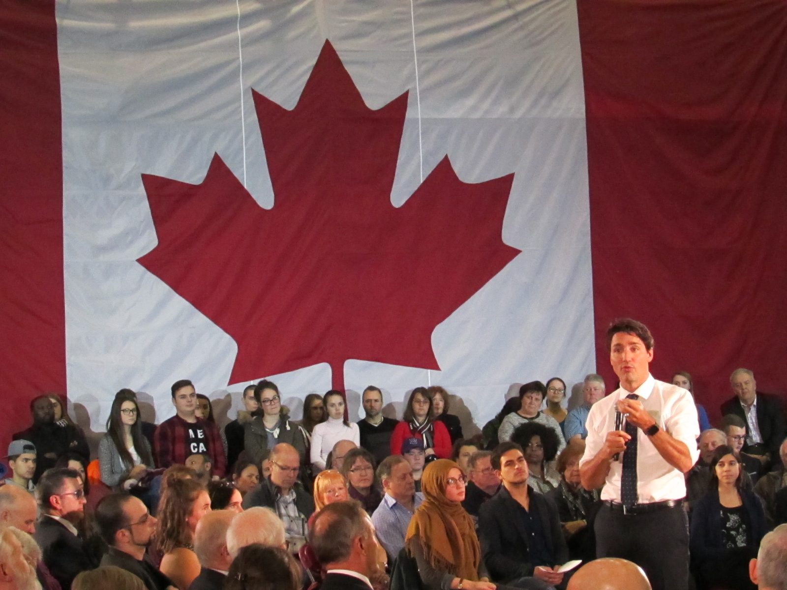 Trudeau’s visit to the Sherbrooke Armoury has English community up in arms