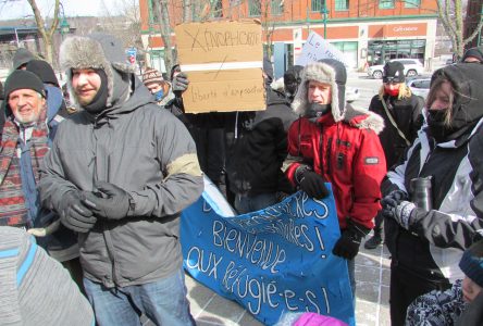 This is how protesters face  off in Sherbrooke