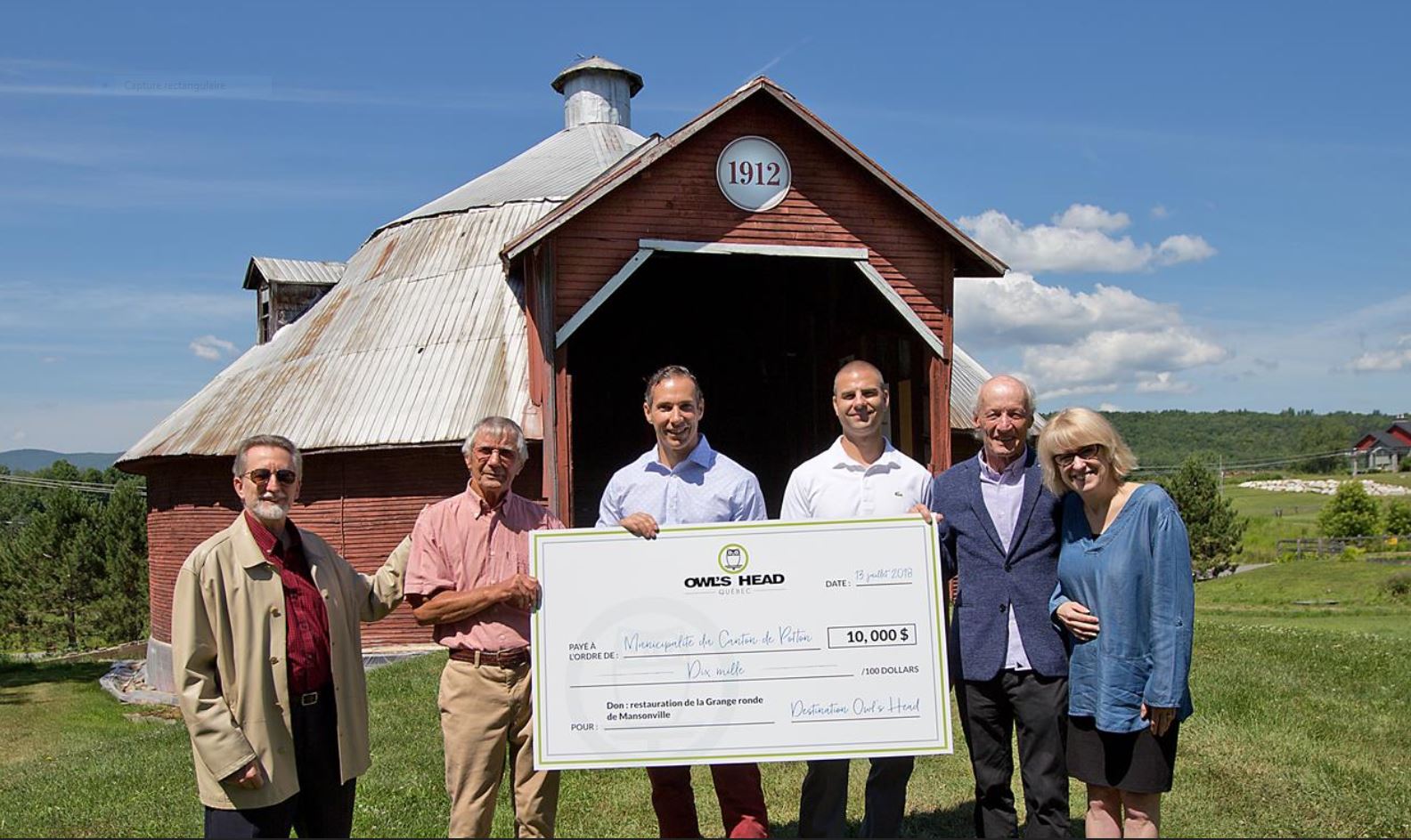 Destination Owl’s Head donates $10,000 to ­Potton for Mansonville Round Barn Restoration Project