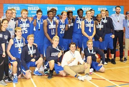 Annual Champlain Cougars vs. Cégep de ­Sherbrooke Volontaires clash in Mitchell Gym