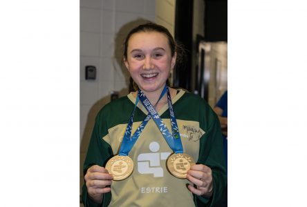 Double speed skating gold medals for Amelia Blinn