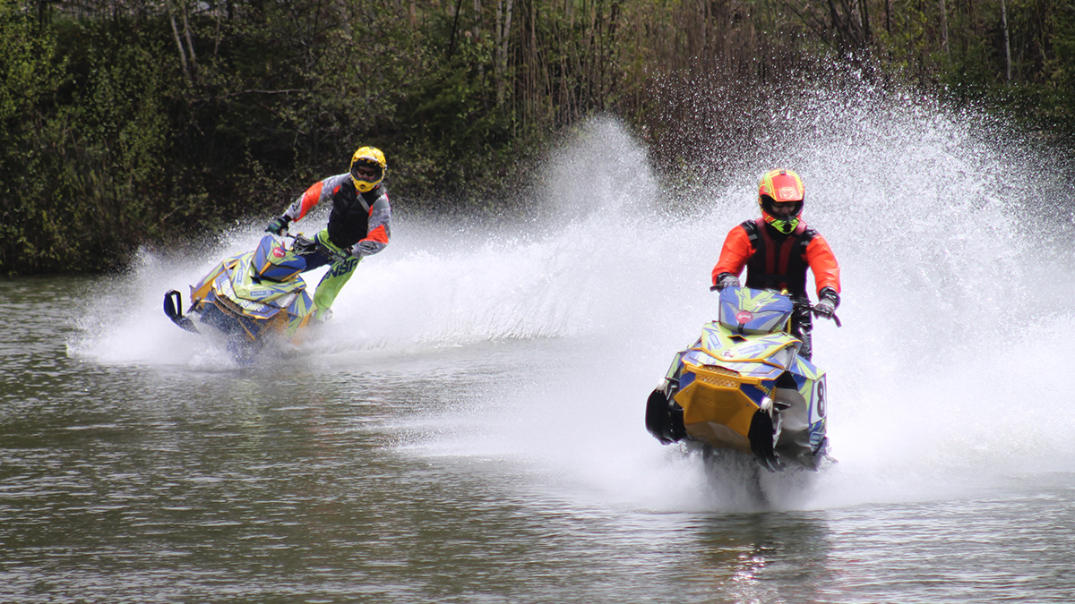 Snowmobiles to race on water next month in Sherbrooke