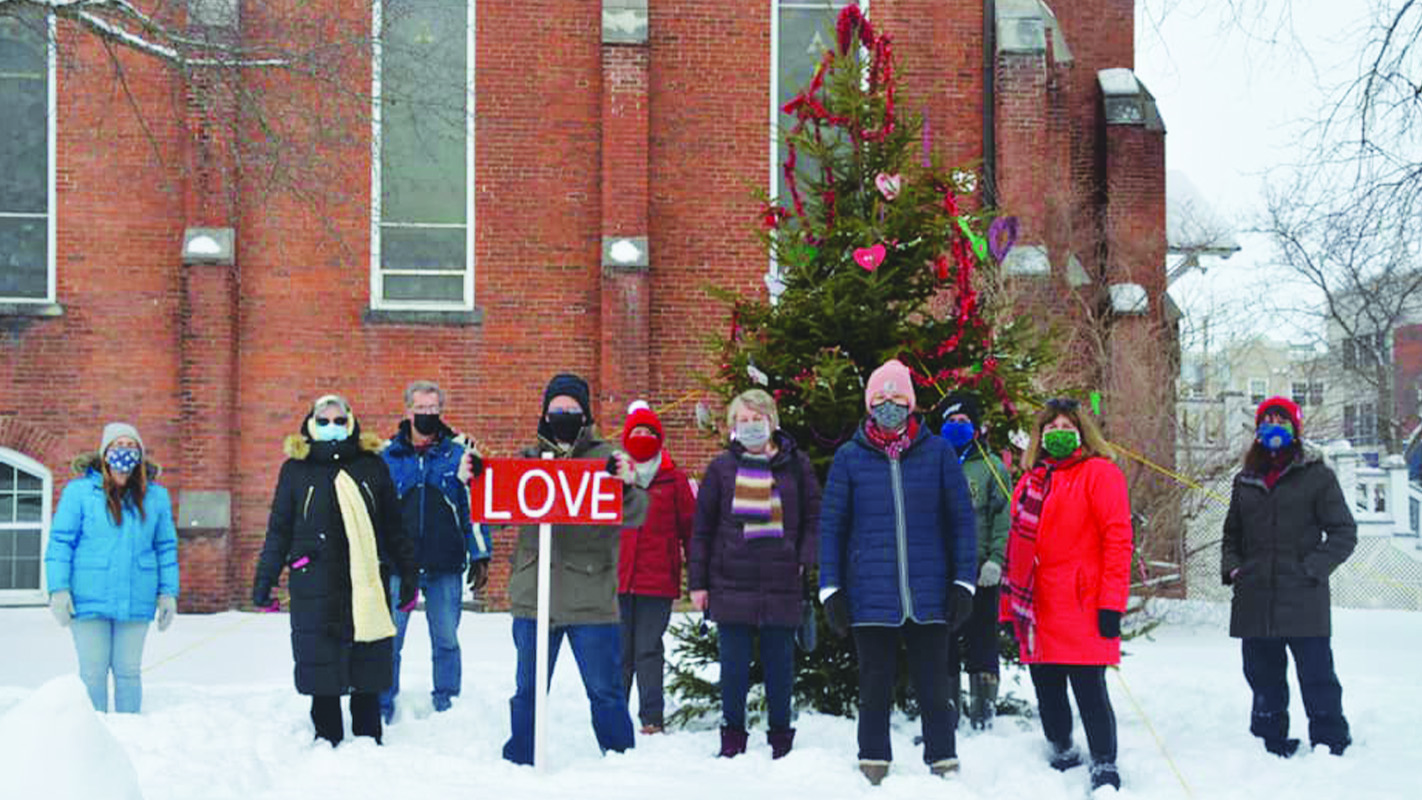 Lennoxville United sharing the love