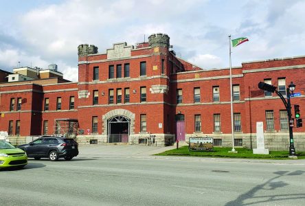 Sherbrooke calls on government to save local armouries