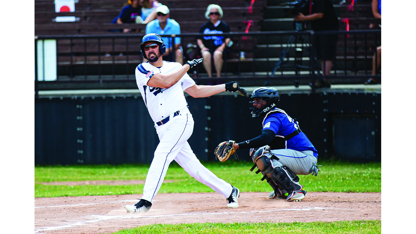 Expos down Beavers, lose to Cascades