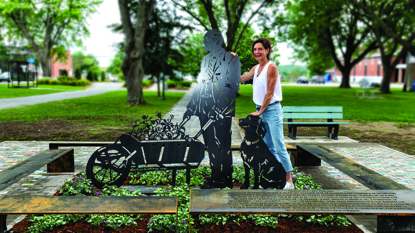Valcourt erects statue in honour of former mayor