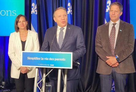 Legault stops in Orford for announcement and apology