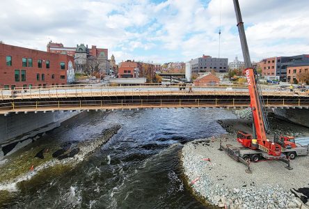 Grandes-Fourches Bridge work to take longer, cost more