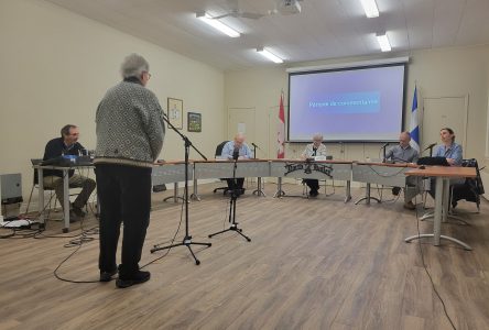North Hatley demolition committee hears community concerns