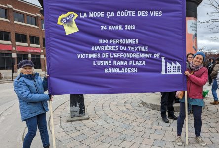 Lennoxville and District Women’s Centre attends Rana Plaza Commemorative march