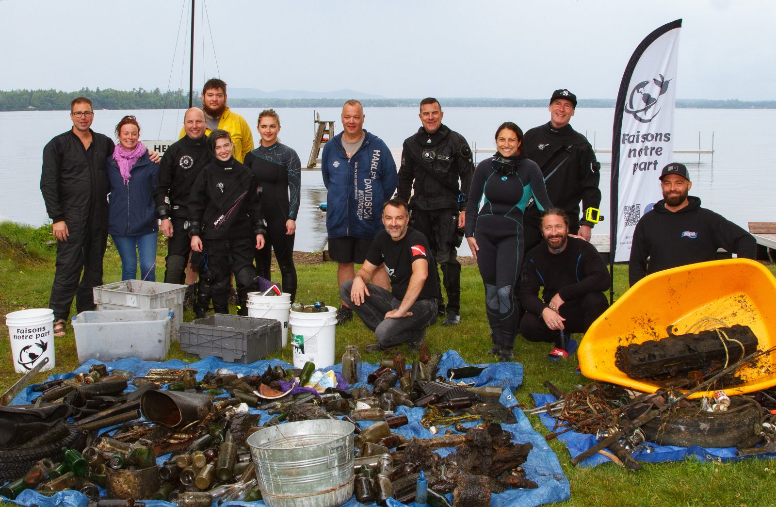 Conservation group pulls 500 kilos of waste from Brome Lake 