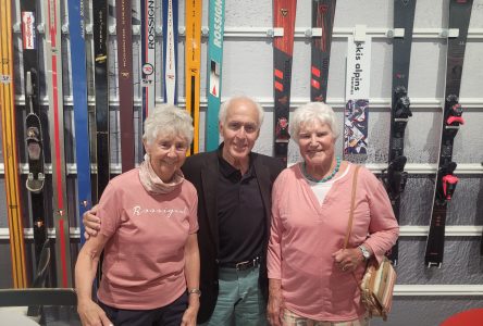 Former Olympian Nancy Greene meets fans in Bromont